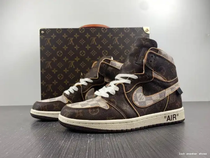 Reps LUCY x Air Jordan OFF-WHITE 1 LV 0611